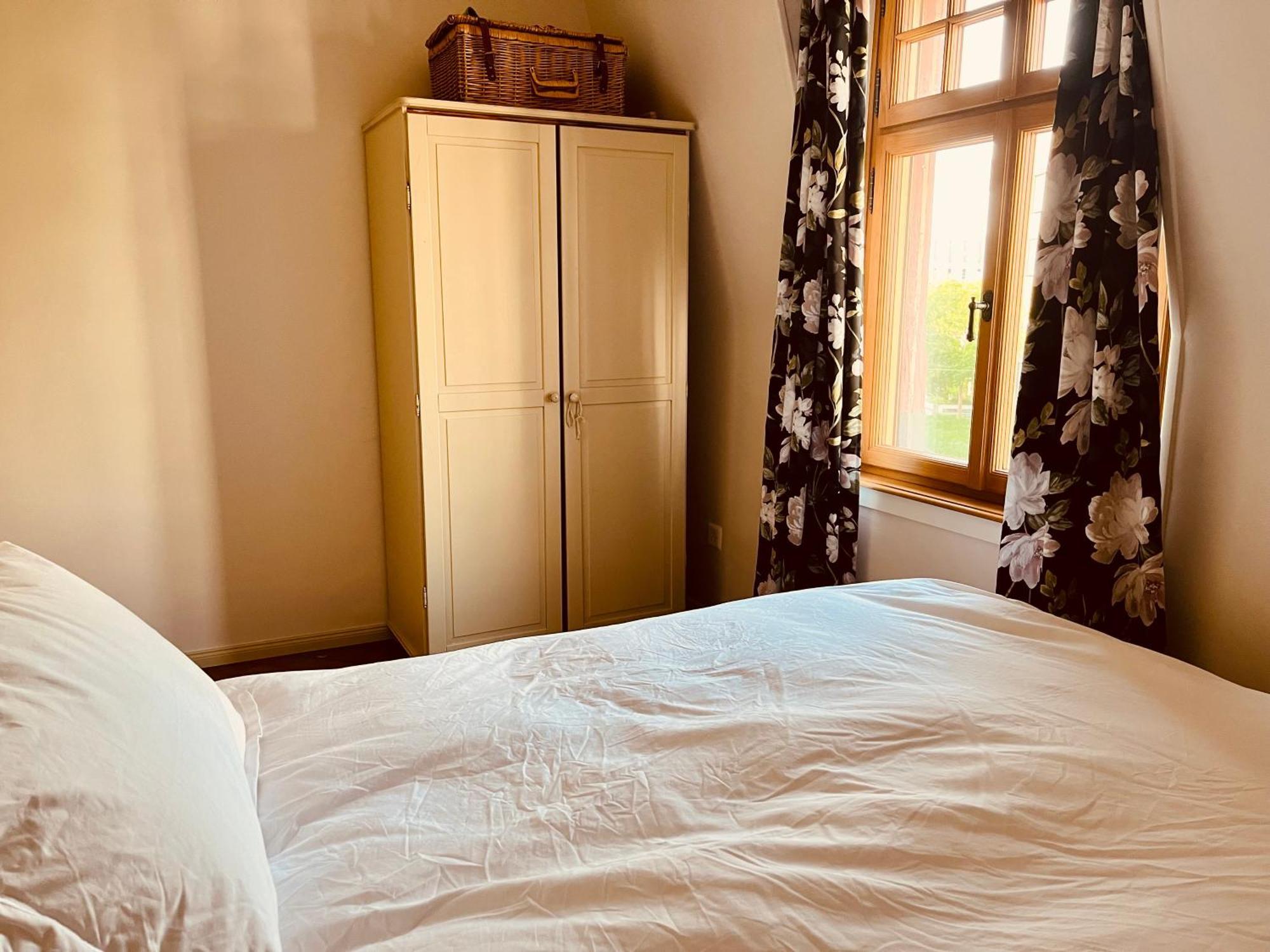 Georgian Guest Rooms Базел Екстериор снимка