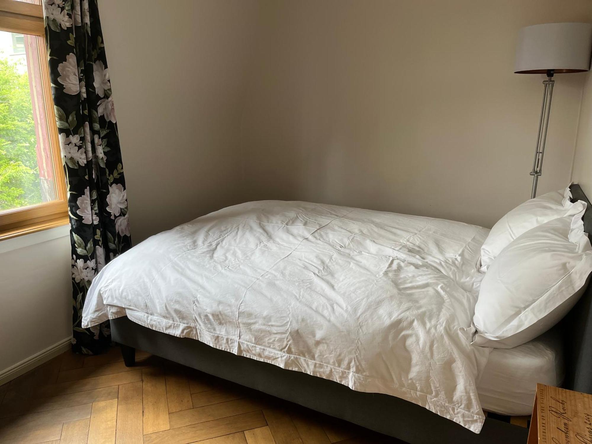 Georgian Guest Rooms Базел Екстериор снимка